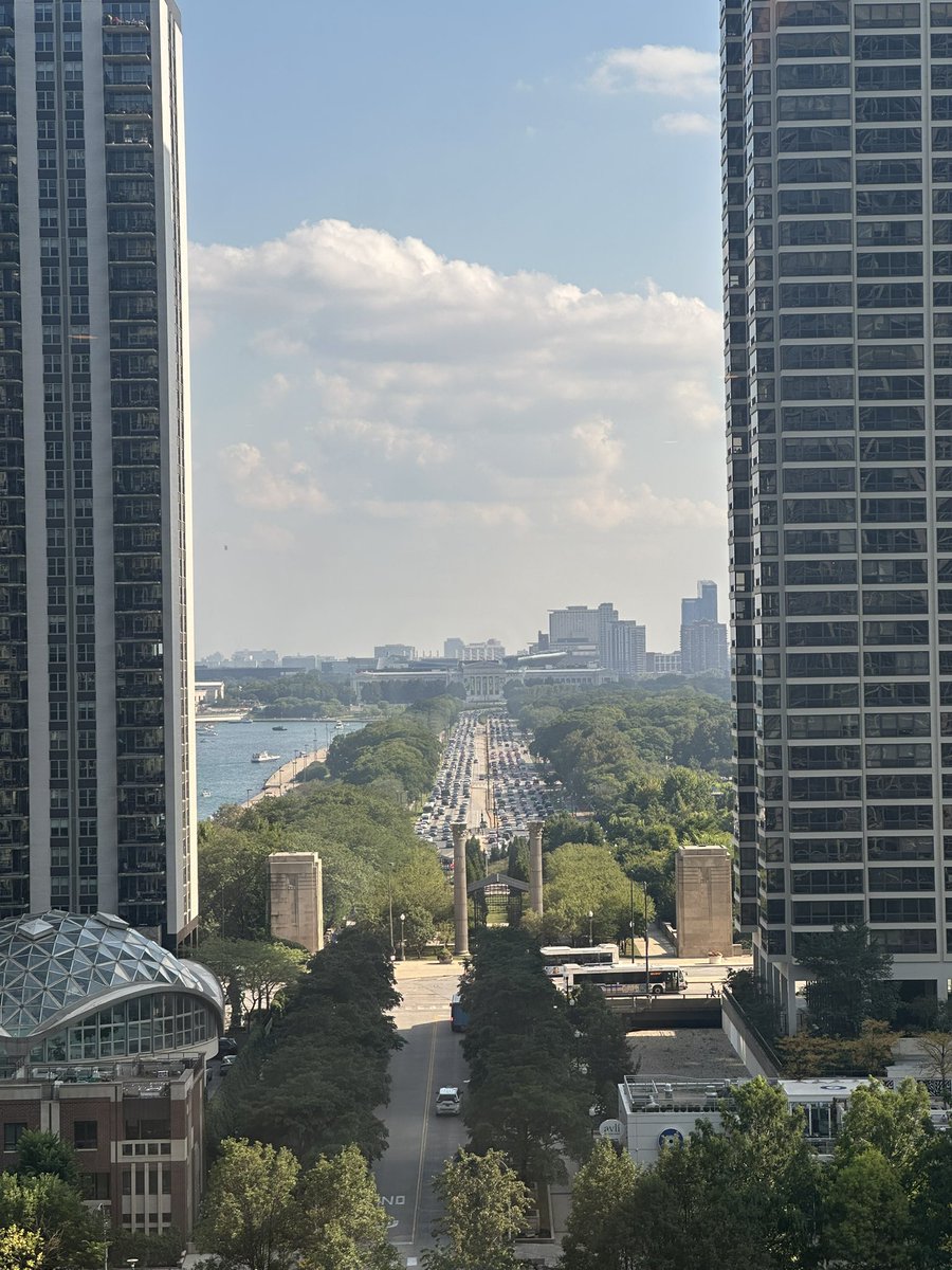 eric3243's tweet photo. End of summer staycation at @stregishotels Chicago. 

Kids start school on Monday so thought we’d sneak away for air show weekend. 

Really attractive hotel. Enormous rooms with great views - photo below is view from our room straight down Lake Shore Drive. One of the best hotel gyms I’ve been to (and I go to a lot of hotels).  Plus there’s a pool - which not every city hotel has.