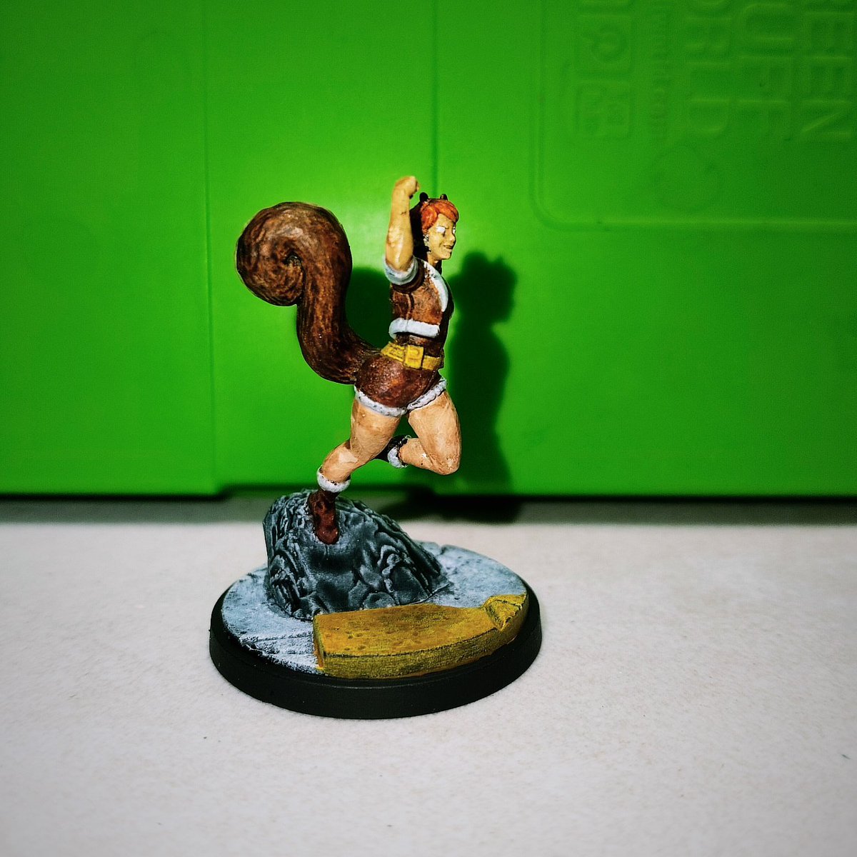 AlvaroDeLamo's tweet photo. Squirrel Girl and Tippy-Toe (Doreen Greene)

#marvel #marvelcrisisprotocol #squirrelgirl #doreengreene #tippytoe #squirrel #avengers #aforce #miniaturepainting #wargame #miniature https://t.co/xtxf5KePel