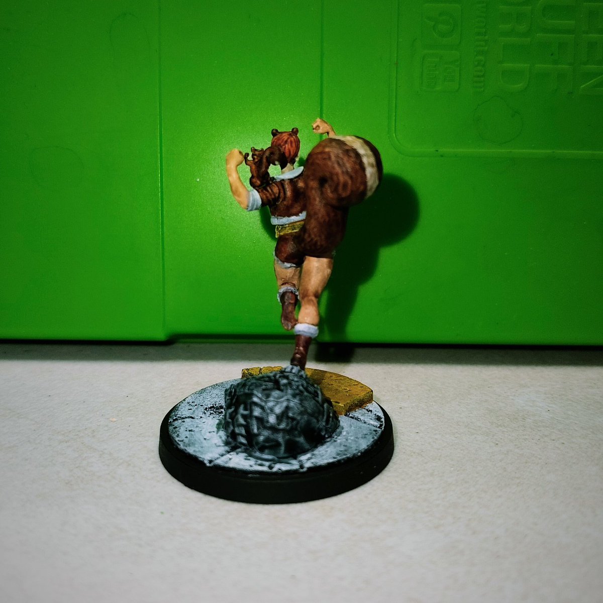 AlvaroDeLamo's tweet photo. Squirrel Girl and Tippy-Toe (Doreen Greene)

#marvel #marvelcrisisprotocol #squirrelgirl #doreengreene #tippytoe #squirrel #avengers #aforce #miniaturepainting #wargame #miniature https://t.co/xtxf5KePel