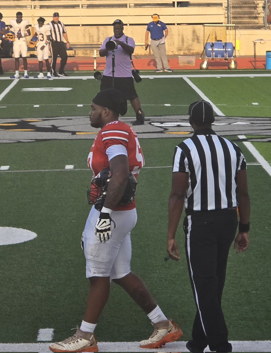 solomon_series's tweet image. It felt good to take the field as a senior. #hephzibah @CoachDDorsey @bearcatbunch @CoachCardwell_ @CoachFlo_UC @joshuaheyward