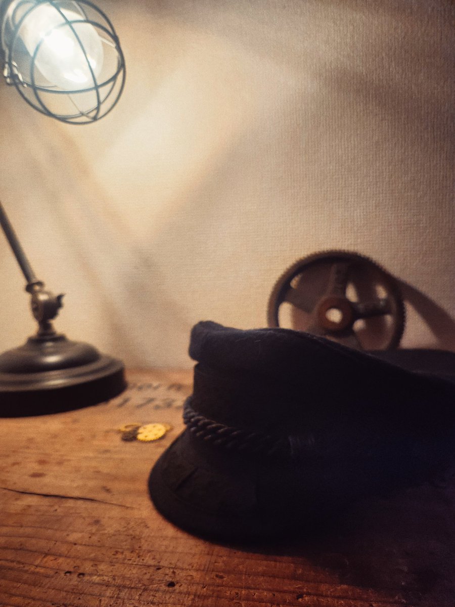 maekkimono1's tweet photo. スチームキャンプにピッタリな帽子を手に入れました。
ドイツの子らしいです。

#steampunk 
#SteamCamp https://t.co/FmLT2Lo5bd