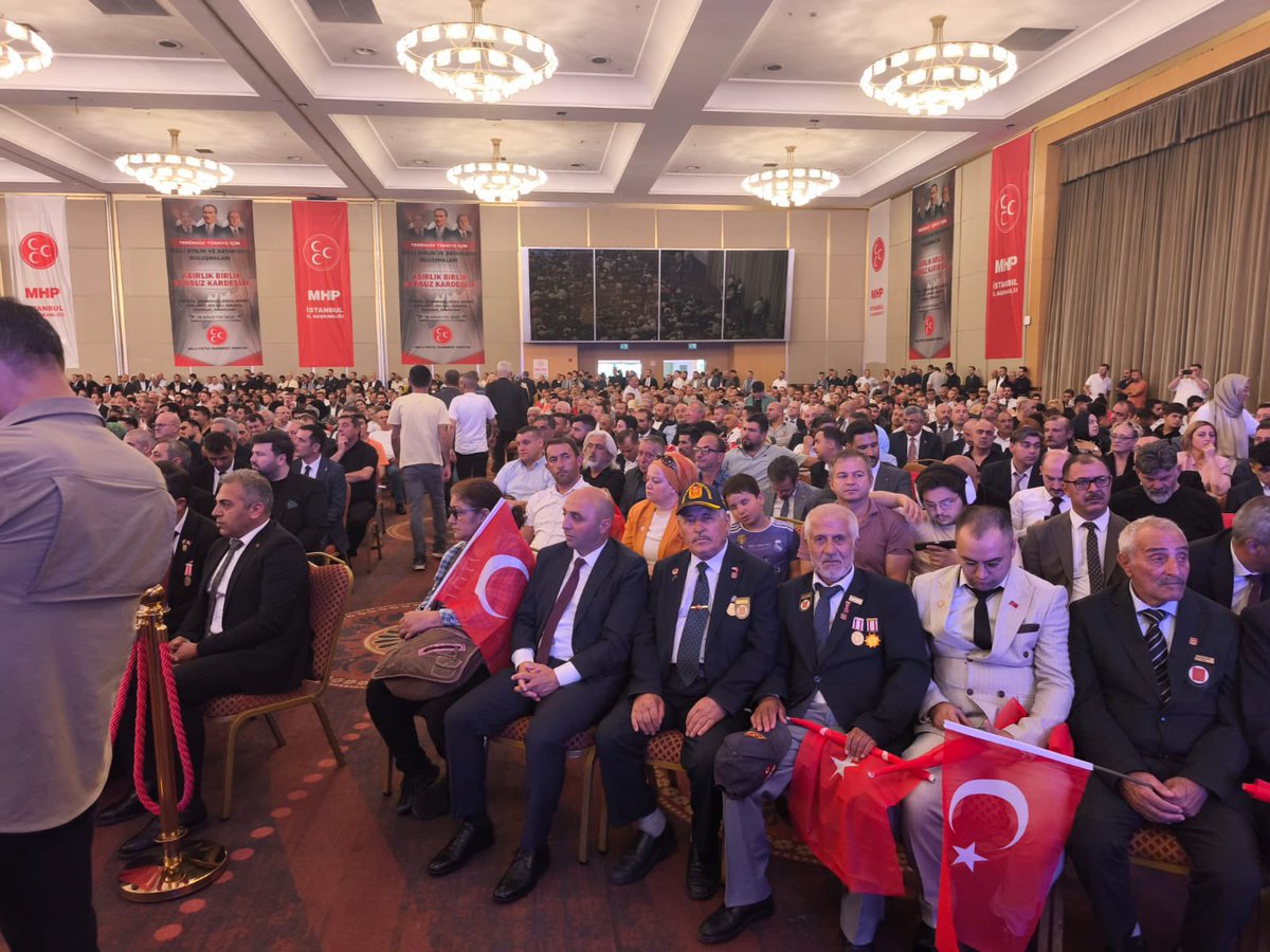 Milliyetçi Hareket Partisi olarak, Yeşilköy Wow Hotel'de gerçekleşen "Asırlık Birlik Sonsuz Kardeşlik,Terörsüz Türkiye, Milli Birlik ve Dayanışma Buluşmaları" ilçe teşkilatımızın yoğun katılımı ile gerçekleşmiştir.