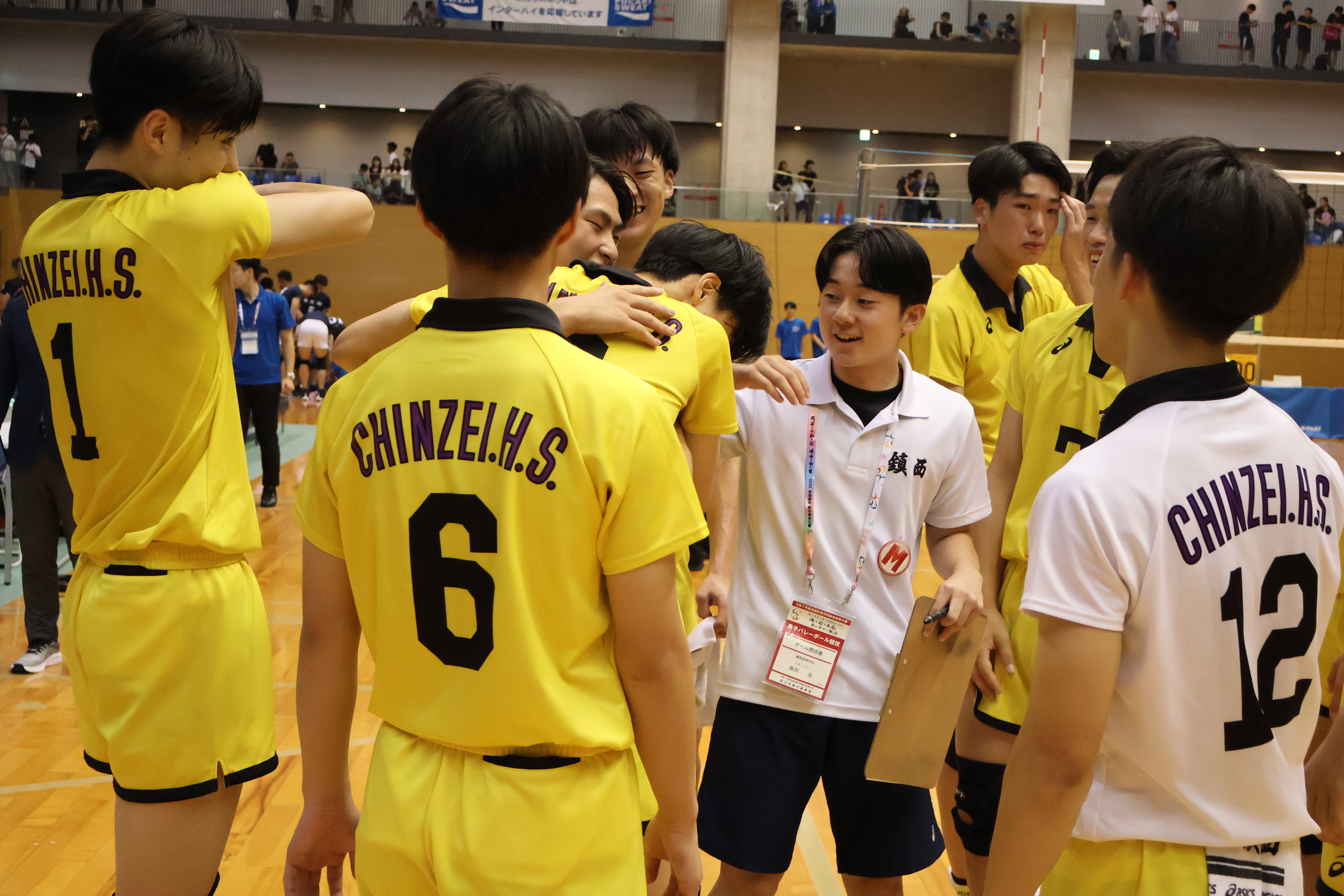 (鎮西高校)バレーボール インターハイ優勝記念たて 鎮西が4年ぶり5回目の優勝 男子最終順位と個人賞、試合結果一覧