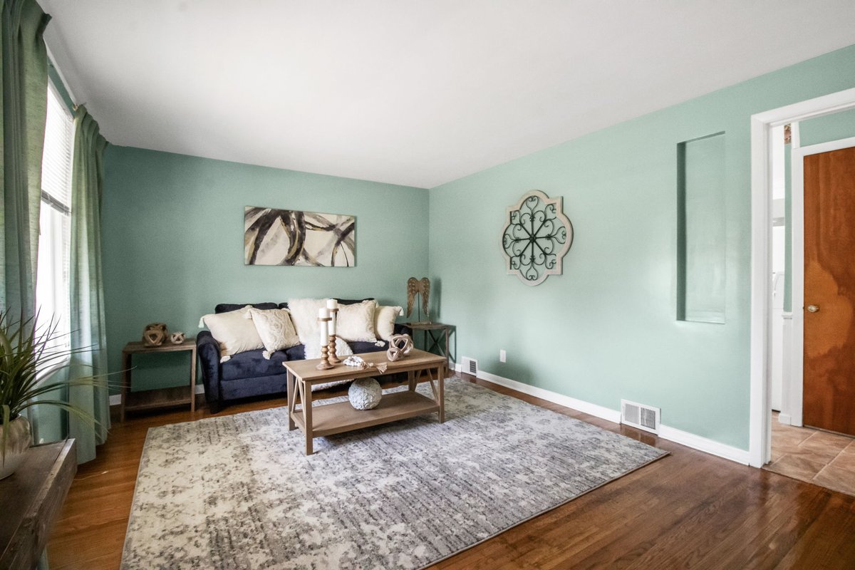 TheGiambraTeam's tweet photo. Join us at 361 Roesch Ave in Buffalo! Discover modern renovations, fresh interiors, and fantastic outdoor space at our open houses on August 16 and August 17, 2025 (1-3 PM). Don't miss this chance to see your future home in person. Contact for more info: https://t.co/CIxaSwHos2 https://t.co/foi7OFKoYR