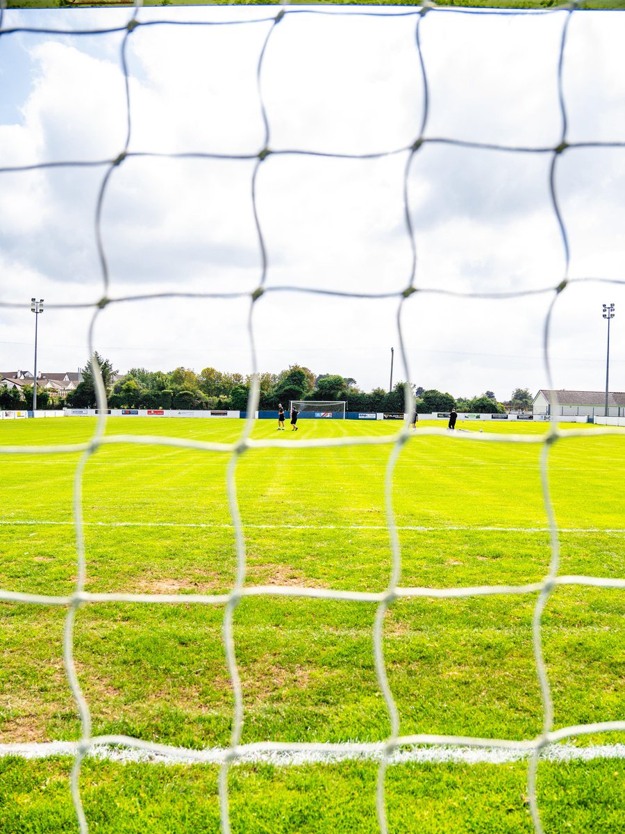 OfficialNIFL's tweet photo. Stunning day for a game.

📍 Limavady Showgrounds 

#PlayrFitChamp https://t.co/F5pmFH7XiA