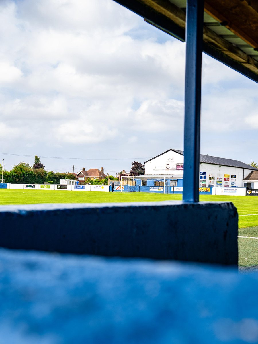 OfficialNIFL's tweet photo. Stunning day for a game.

📍 Limavady Showgrounds 

#PlayrFitChamp https://t.co/F5pmFH7XiA