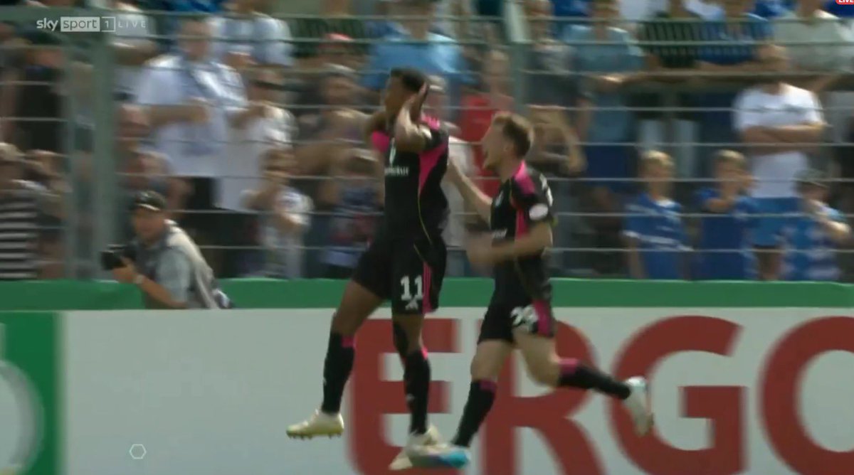 lukaasxn7's tweet image. Königsdörffer so ein Jubel gegen einen Oberligisten ist das Peinlichste was ich seit Jahren gesehen habe