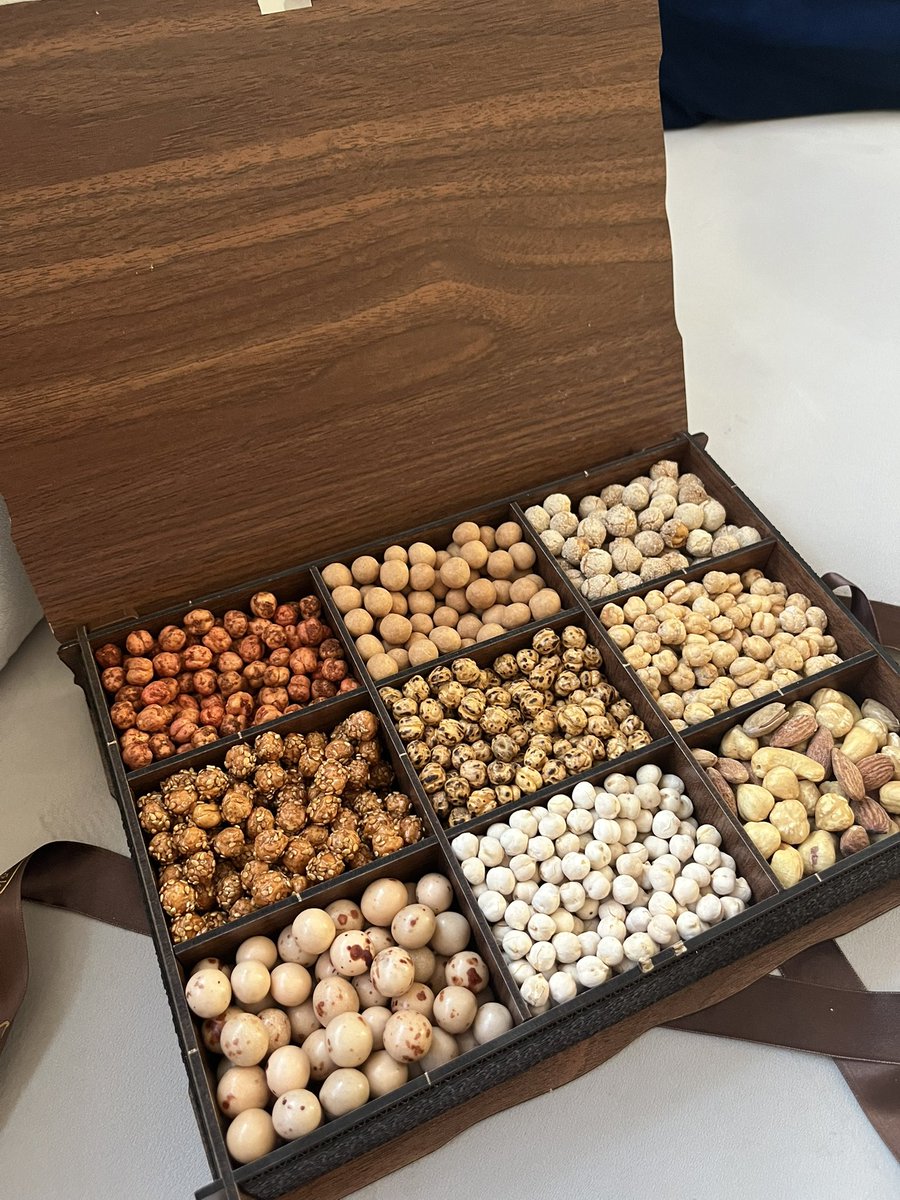 Arkadaşımı istemeye geldiler damat nereli emin olamadım ben