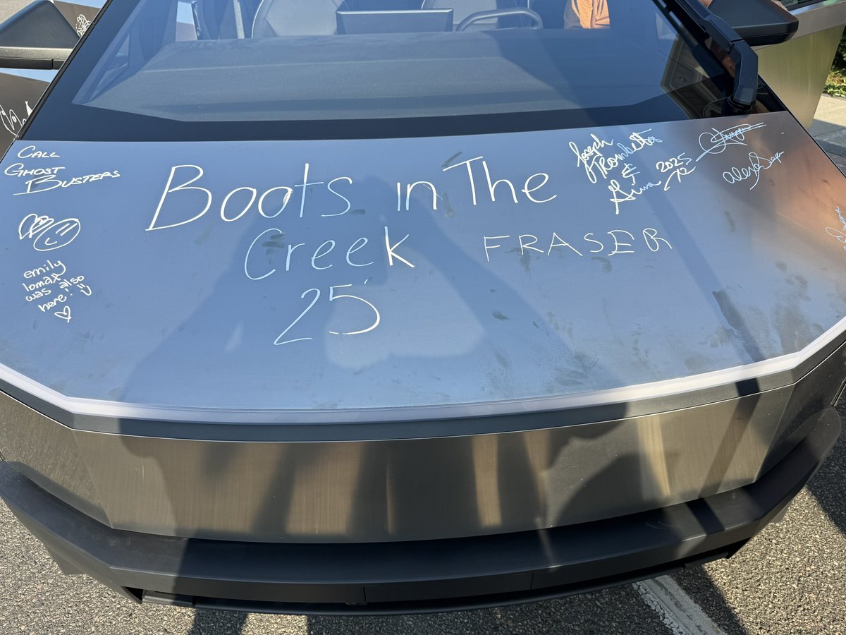 Trombetta7's tweet photo. Big shout out to Tesla 🥂@elonmusk @Tesla https://t.co/YvyTUyvbV1