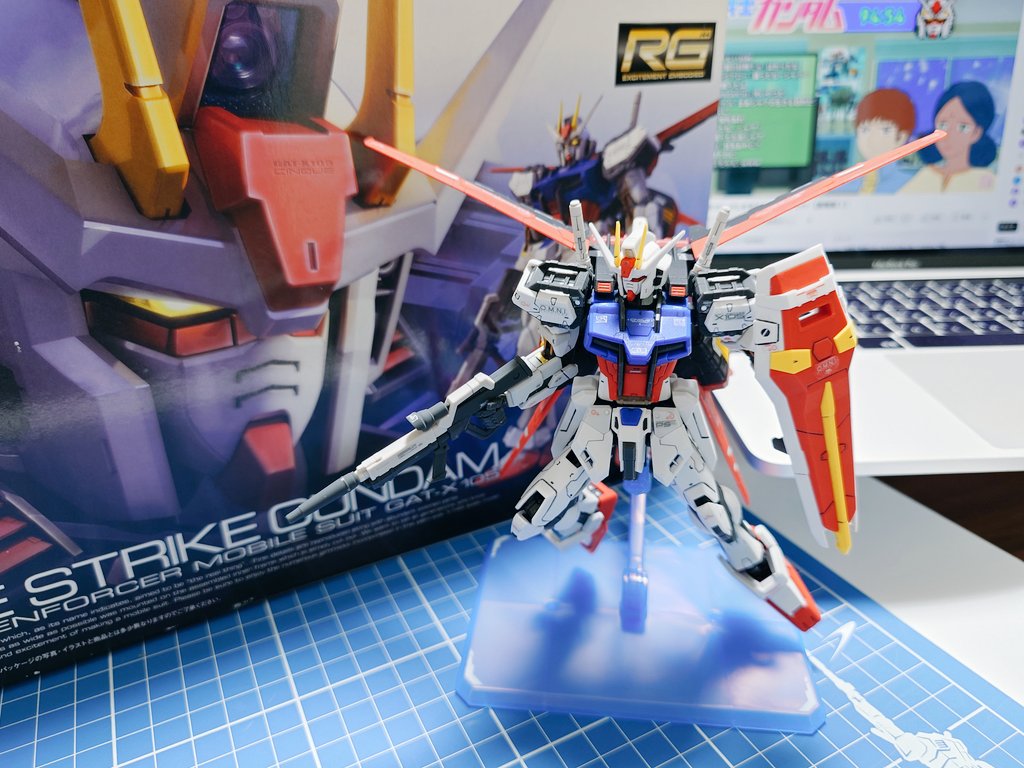CoreDrill009's tweet photo. #ポテサラガンプラ部
今更ですが、あの時作っていたガンプラが、こうなりました✨
今日は、別のガンプラを作りながら、ポテサラさんの劇場版ガンダム同時視聴生配信を見てまーす🎥 https://t.co/WW3r0Zd92T