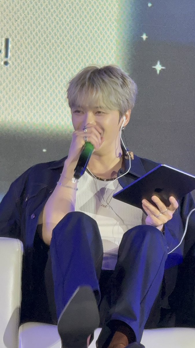 jemmy1217's tweet photo. 青島ジェジュニャン😻😹😾😸✨
@bornfreeonekiss 
#ジェジュン
#JAEJOONG
#Jaejoong
#金在中
#김재중
#rockstar
#miracle
#最幸人生
#happyshare
#青島ファンミ https://t.co/0QL5oMv3N3