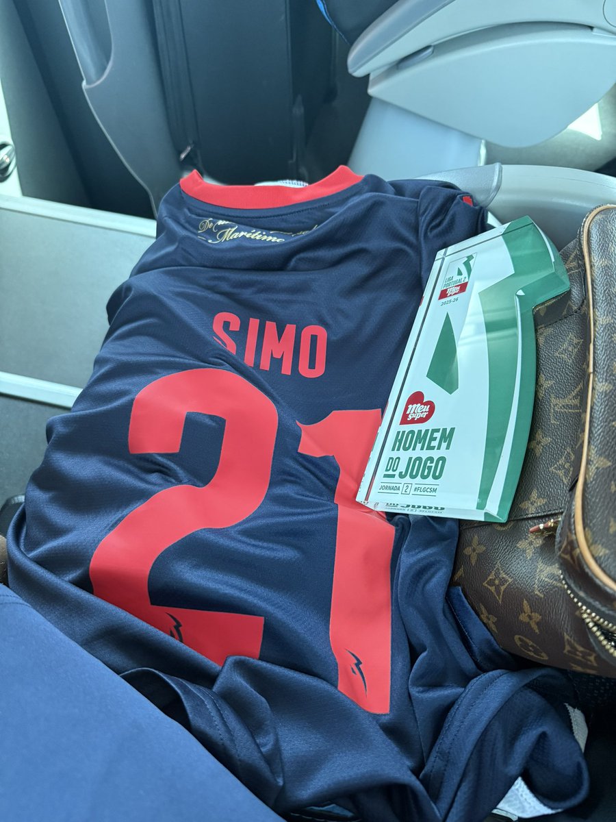 Obrigado 💚❤️<a href="/MaritimoMadeira/">CS Marítimo</a>  
Gracias a todas las personas y profesionales que han estado en estos ultimos meses ha sido clave para estar donde estoy , la gente que habla sin tener ninguna información que lo haga antes de hablar. 
Gracias por todo 🤍