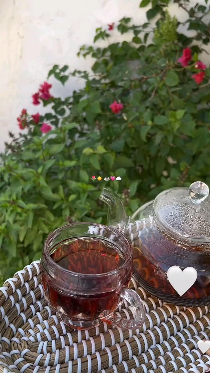 "اللَّهُمَّ أَيَّامًا تُشْبِهُ أَحْلَامَنَا، وأَحْوالًا تَسِيرُ نَحوَ مَا نُحِبُّ، وهُمومًا تَذُوبُ بِلُطفِكَ، وفَرَحاً يُقيمُ فِي صُدُورِنَا طَوِيلًا،
اللَّهمَّ أَمْنِيَاتِنَا الَّتِي نَنْتَظِرُهَا، جَبْراً جَمِيلًا مِنْكَ يَا اللهُ."💛🦋🌾

#مساء_الخير
#مساء_الــود_والـــورد