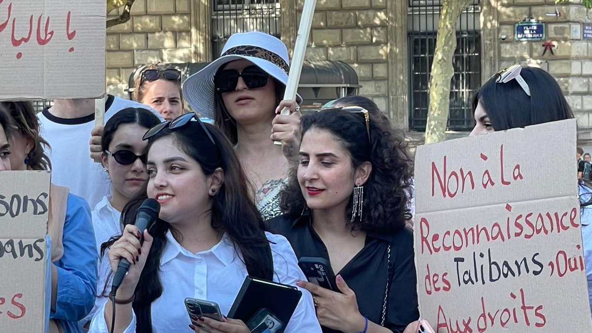 از کابل تا پاریس؛ چهار سال از بازگشت طالبان به قدرت می‌گذرد؛چهار سال سیاهی،اسارت، سرکوب و سقوط یک ملت به دستان جهالت.
در این مدت،مردم زیر سایه استبداد، آینده و آزادی خود را از دست داده‌اند.
نگذاریم محدودیت‌های تحصیلی و سرکوب در افغانستان به یک وضعیت«عادی»و پذیرفته‌شده مبدل شود.