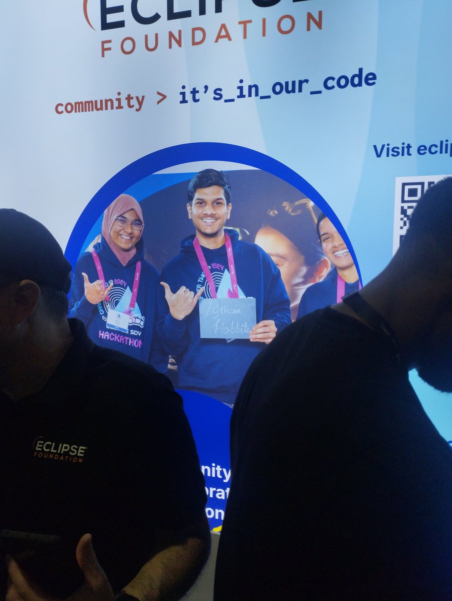 blaycoder's tweet image. OSCA FEST 2025 
DAY 2

Eclipse Foundation is doing great things. I just learnt about THEA IDE and it&apos;s helpful to developers.

#OSCAFest25

#EFxAfrica
