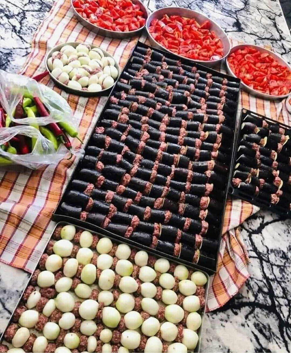 Annem tüm aşireti çağıracak galiba...