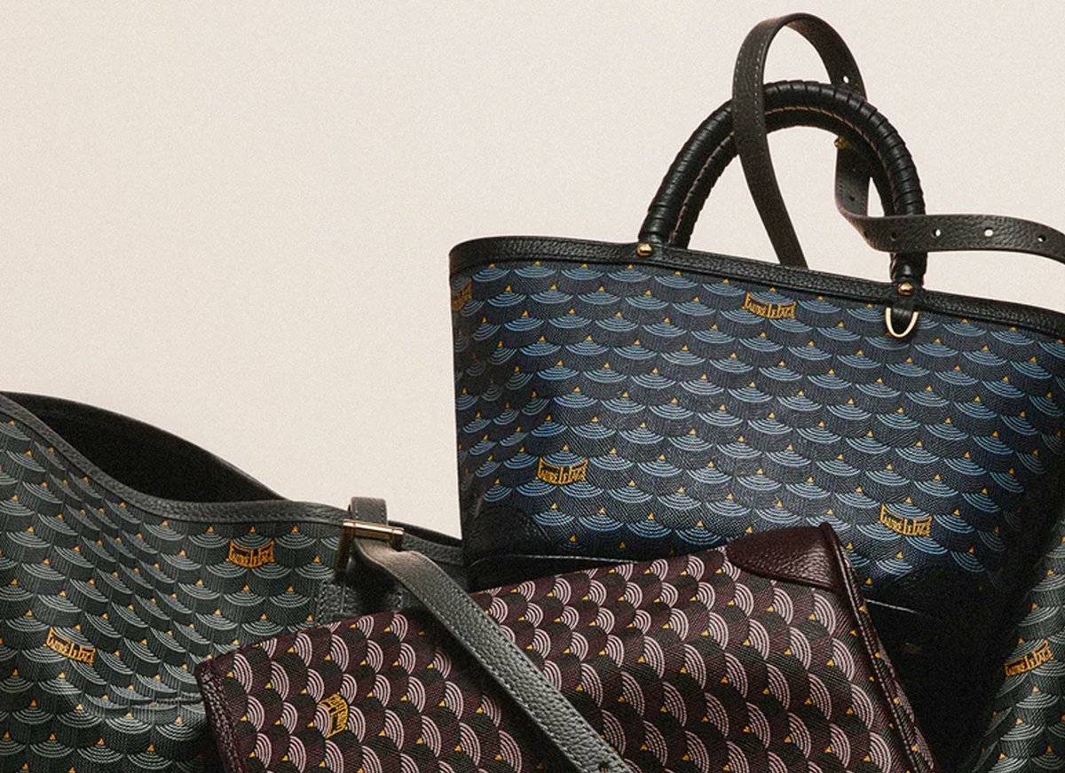 Discover #FaureLePage, a 300-year-old Paris luxury brand famed for its iconic scaled canvas bags, timeless designs, and heritage of style and power. 
READ AND SHARE
state-magazine.com/faure-le-page/