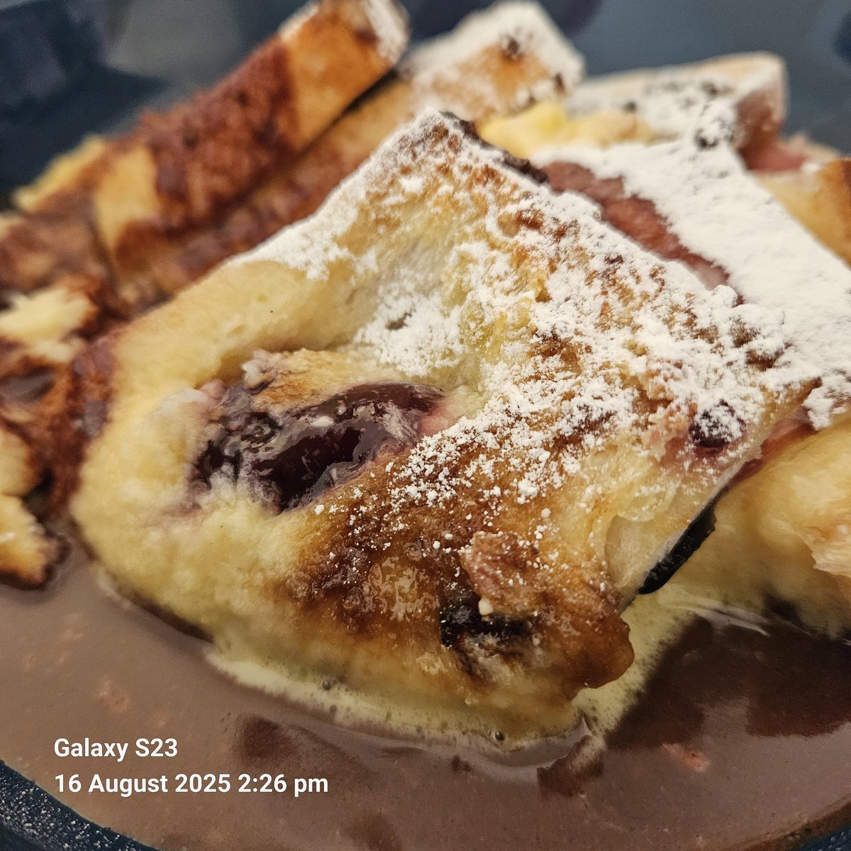 I made a simple chocolate sauce with dark chocolate, powdered sugar and milk.
Cherry bread and butter pudding with chocolate sauce. #WeeScottishWuminCooks #CherryBreadnButterPudding #CheapAndChearful