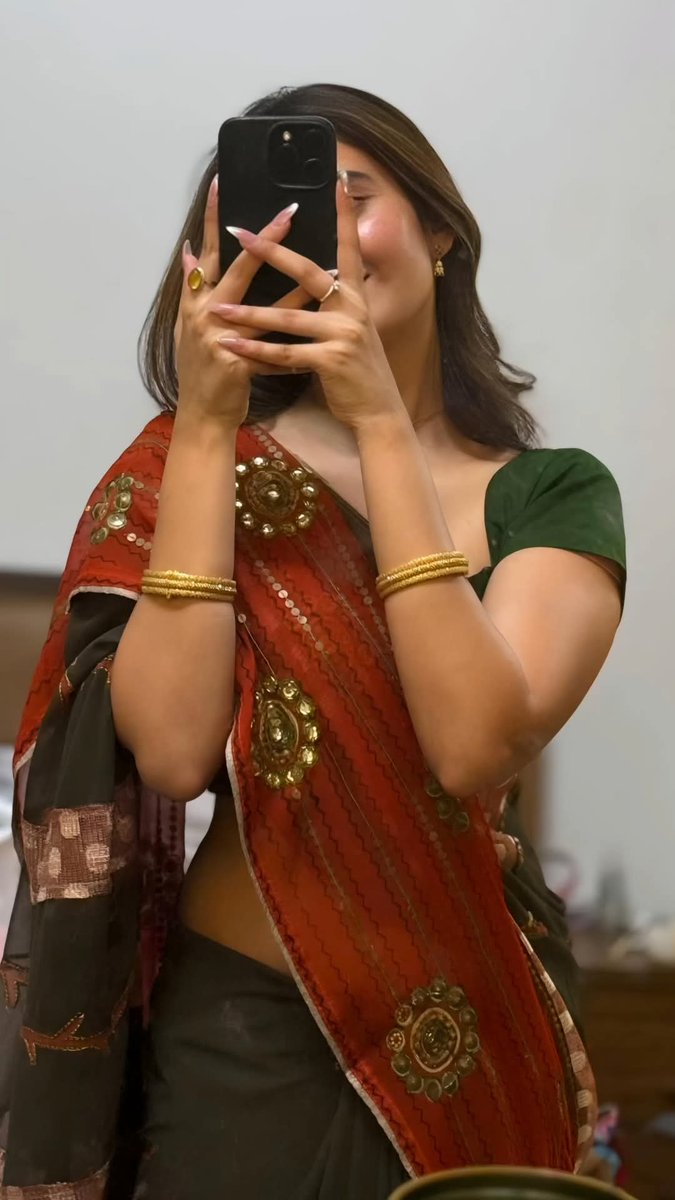 GyeiKkGW4AAIdnx?format=jpg&name=medium