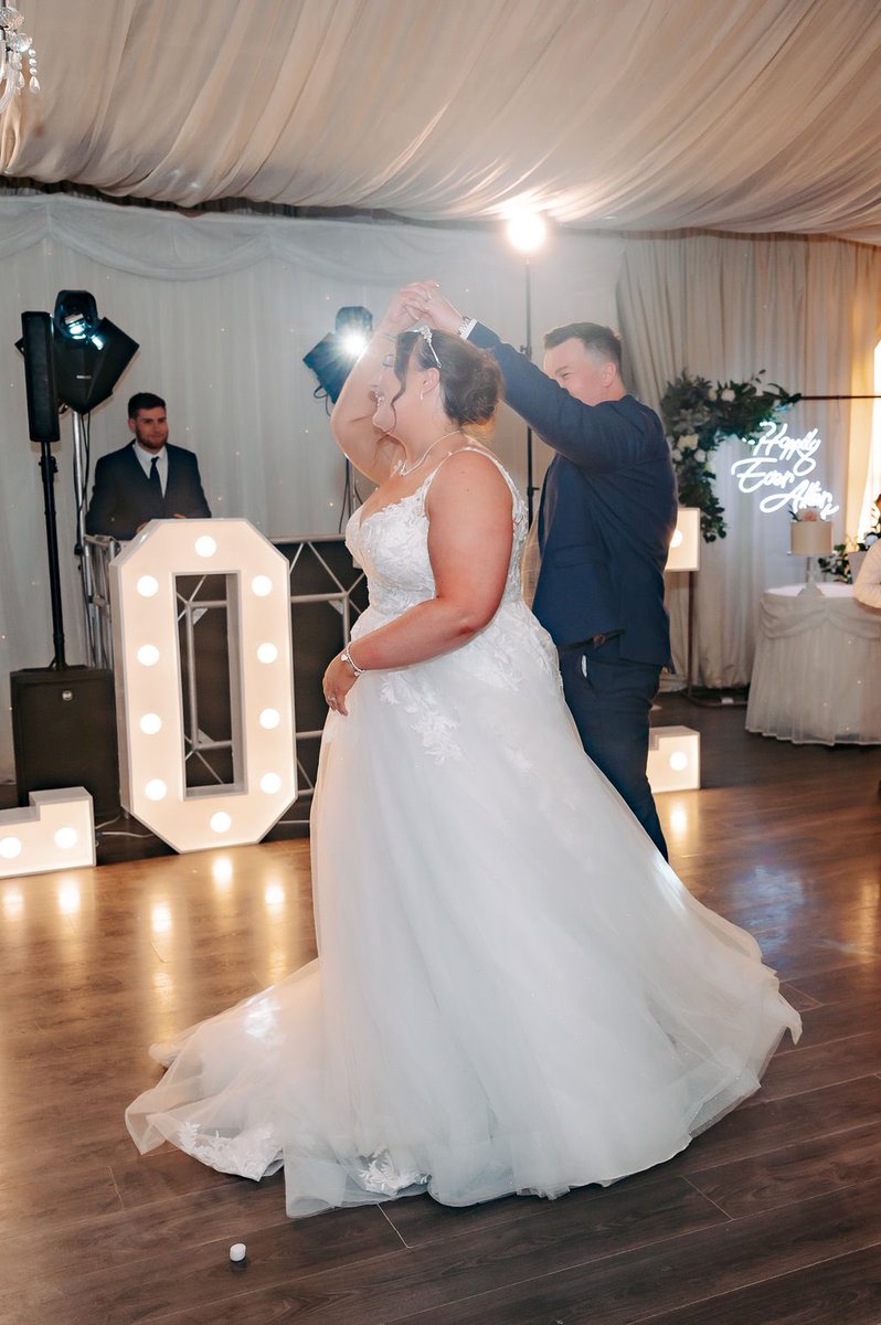 Mrs Heath-Holmes 🌻 tweet media