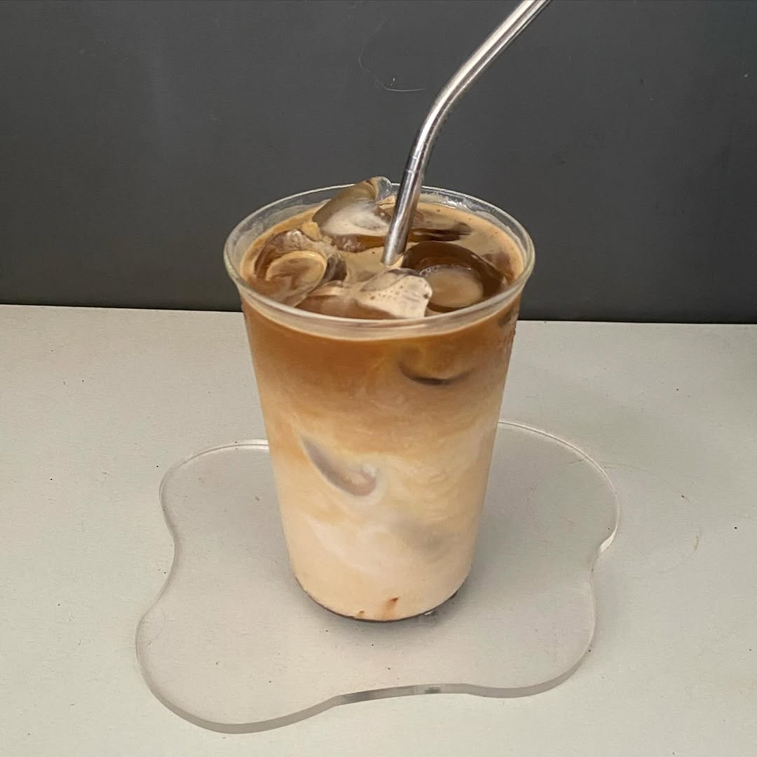 soeunyya's tweet photo. @sound_of_choups I got it! Here's a cup of coffee to start our good GOOD friendship in the future. https://t.co/O5sMXTyDV4