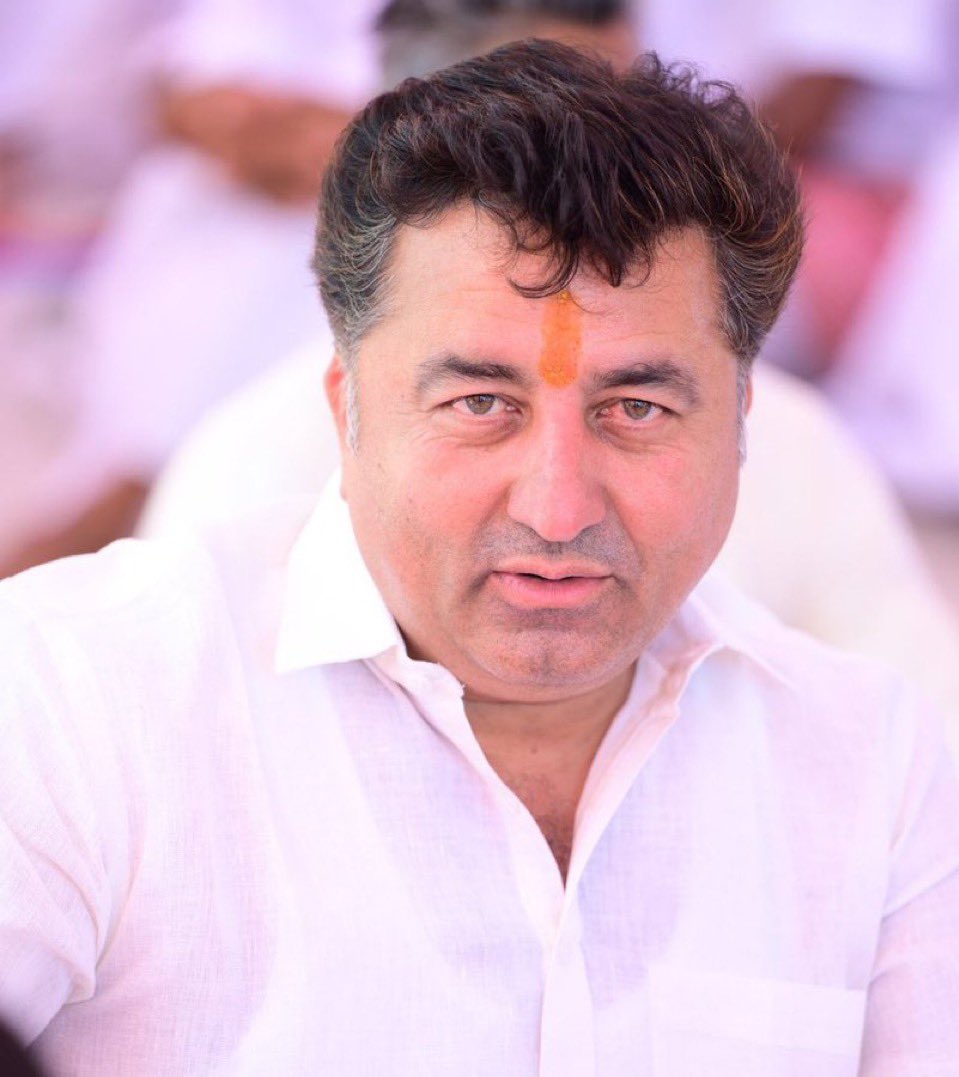 ईमानदारी और सरलता की मिसाल, माननीय राज्यमंत्री और गुड़ामालानी विधानसभा से विधायक के. के. बिश्नोई जी को जन्मदिन की हार्दिक शुभकामनाएं। #HappyBirthdayKKVishnoi #गुड़ामालानी_का_लाल_केके_विश्नोई #जनसेवक_केकेविश्नोई
<a href="/kkvishnoibjp/">K.K.Vishnoi</a>