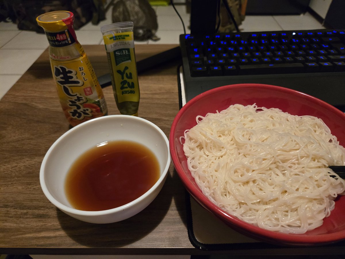 pcwyc916's tweet photo. そうめんでいいや https://t.co/RPGJoGYrv3