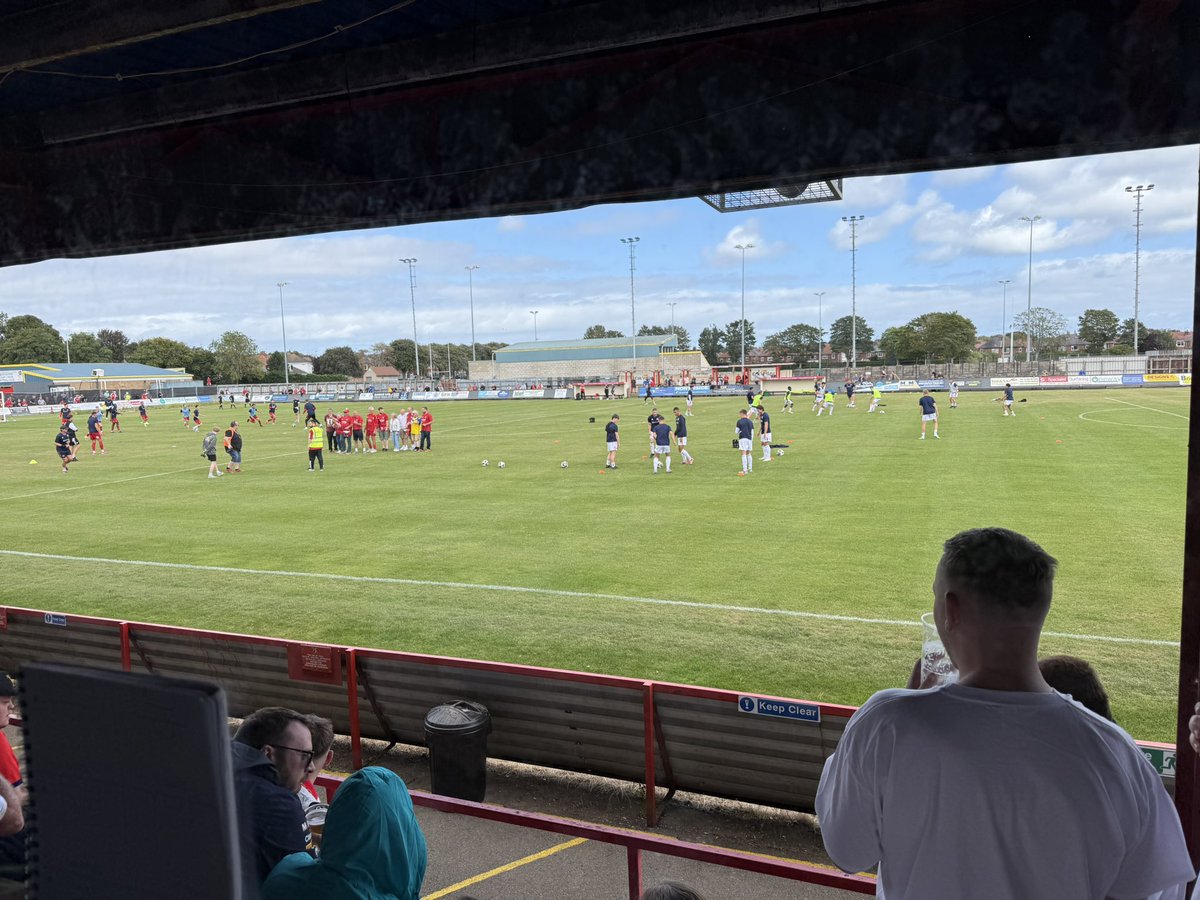 Here we go at our temporary home for the fore-seeable future 🌊 🐕