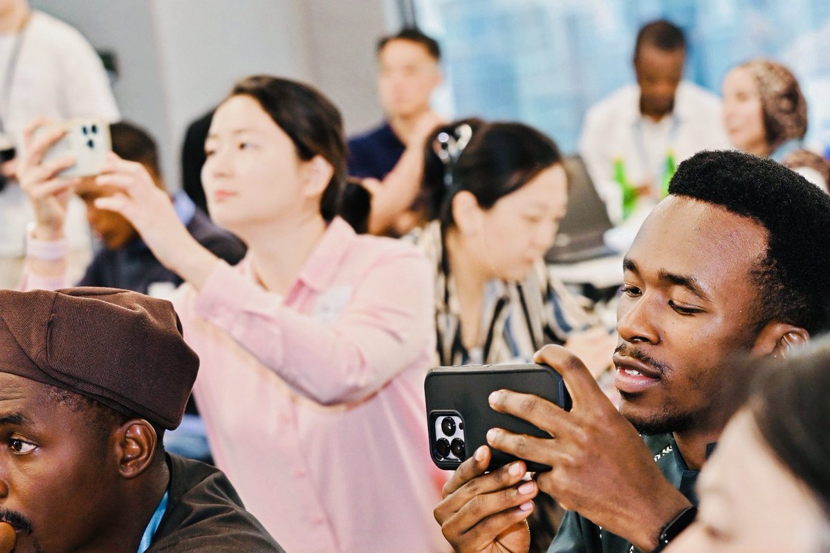 If your phone could talk, what would it complain about first?

It would probably sigh.

It would say it is tired of work.

Tired of being the first thing you touch in the morning.

Tired of being the last thing you hold before sleep.

It would say it is tired of searching.