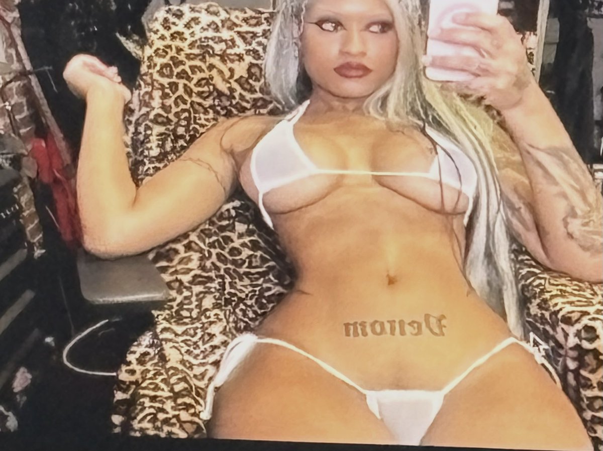 YUNGSADISTlC's tweet photo. https://t.co/rwx4fxUxCa