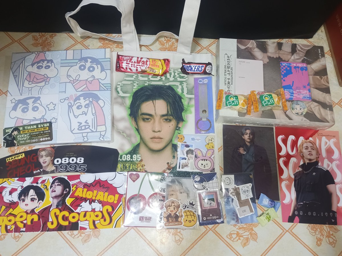 hanieeey00n's tweet photo. Earlier (@caratverseph )
Thankyou carats for dropping by. ☺️ seeyou next event 

Also thankyou @tinysartgallery , @Meowcathrengg, @loeyjhobzgyu and sa iba na nagbigay ng freebies 🩵🩷

ps. Nag enjoy ng sobra ang baby carat, never ending aju nice siya eh 😁 https://t.co/KXg1QQIEna