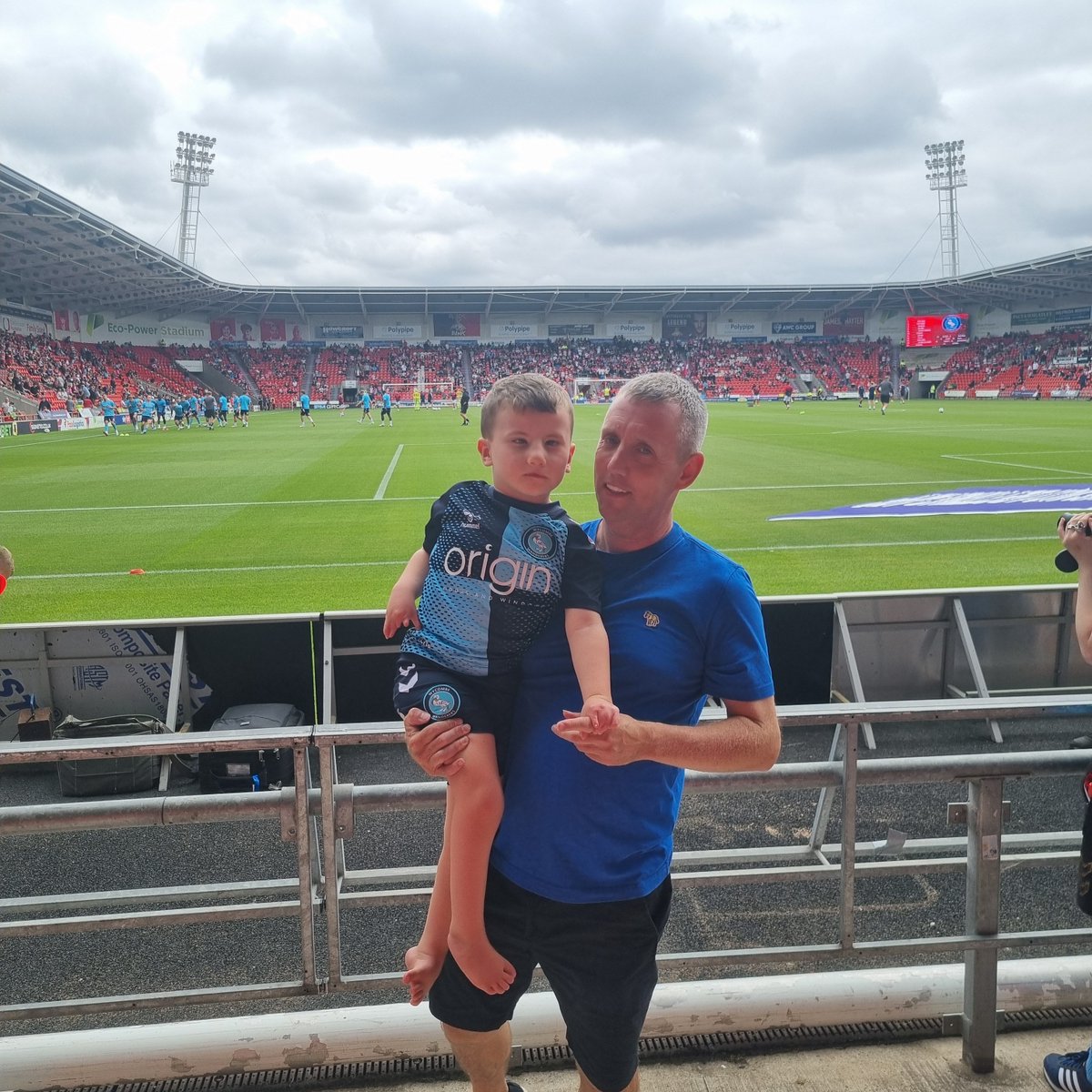 Doncaster away with Ellis. Come on Wycombe <a href="/wwfcofficial/">Wycombe Wanderers</a> <a href="/wwstrust/">Wycombe Wanderers Supporters’ Trust</a> <a href="/theWycombeWay/">The Wycombe Way</a> @TheWycombeZone