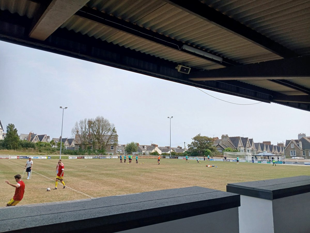 Ian Burke tweet media