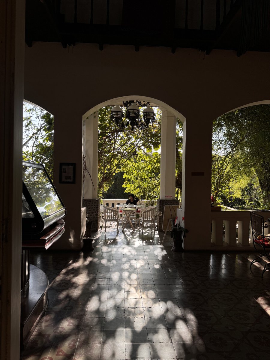 traveloka's tweet image. Inspirasi liburan slow living buat long weekend nanti: Main ke Salatiga!

Kota sejuk di kaki Gunung Merbabu ini punya banyak spot unik yang bikin pikiran auto fresh.

Ini dia 3 tempat yang wajib kamu kunjungin: