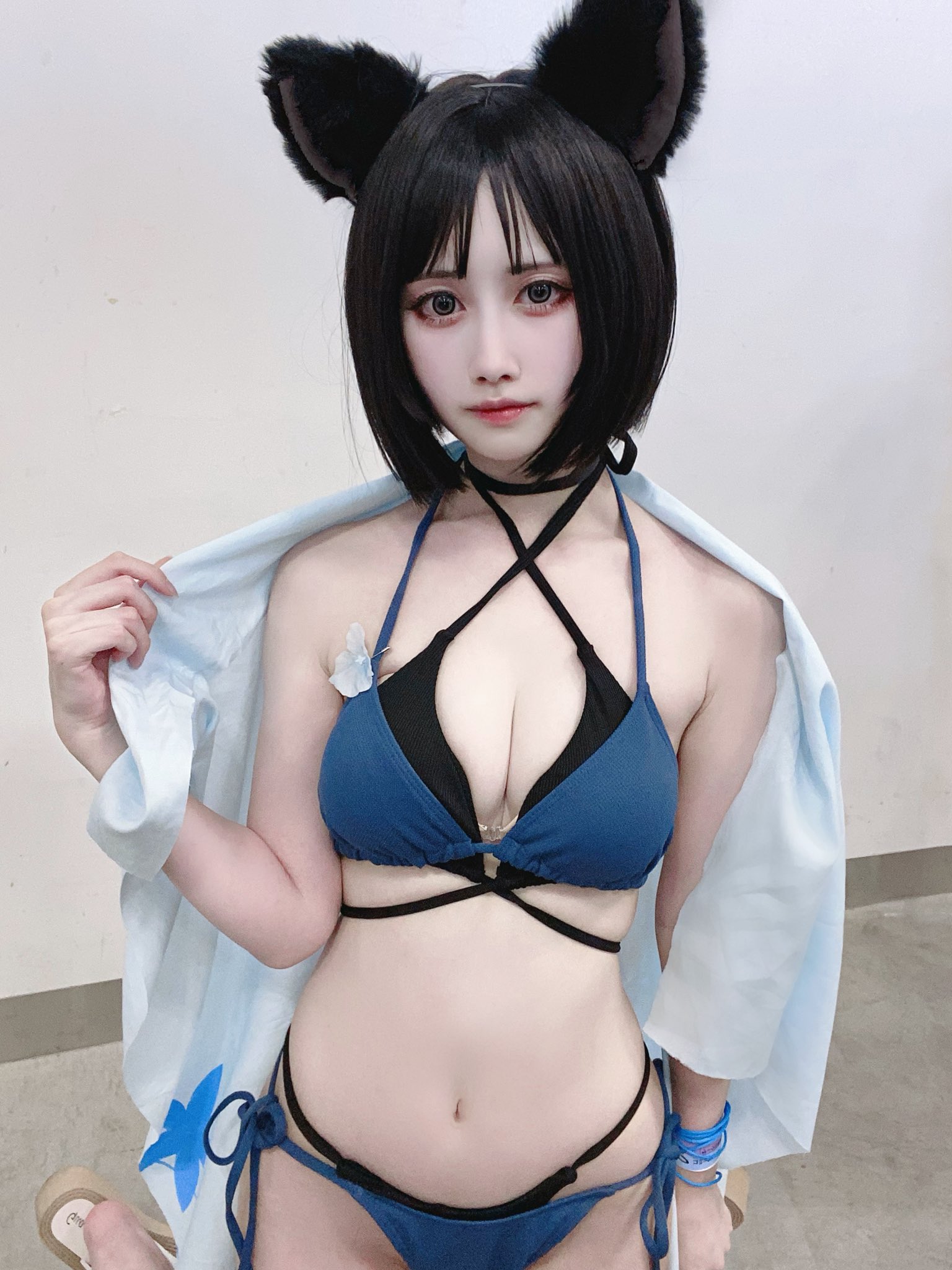 C106 よねや 俵太 新刊セット コミケ ブルーアーカイブ キキョウ カズサ Bibian 比比昂 - 杏山カズサ 桐生キキョウ 新刊セット ブルー
