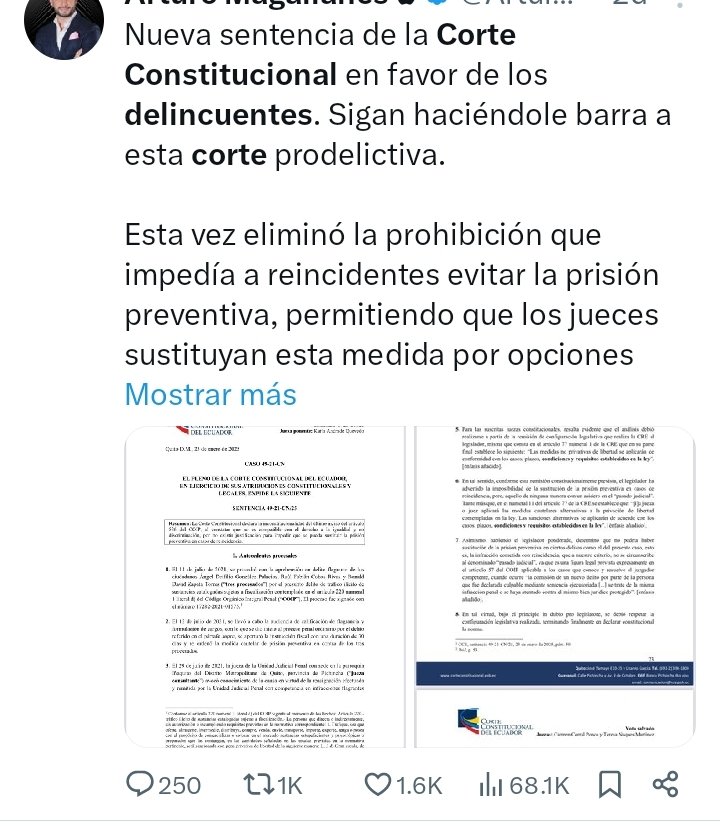 jcarreraandrade's tweet photo. Burócratas que viven en burbujas y no palpan realidad de calles donde arrecia la delincuencia beneficiada por togas doradas con sueldos de 66 mil al año. Preocupados porque les hablan a jueces y de la gente que sufre la delincuencia no se preocupan.  Miserables. Así o más claro. https://t.co/gUZtE5kVuT