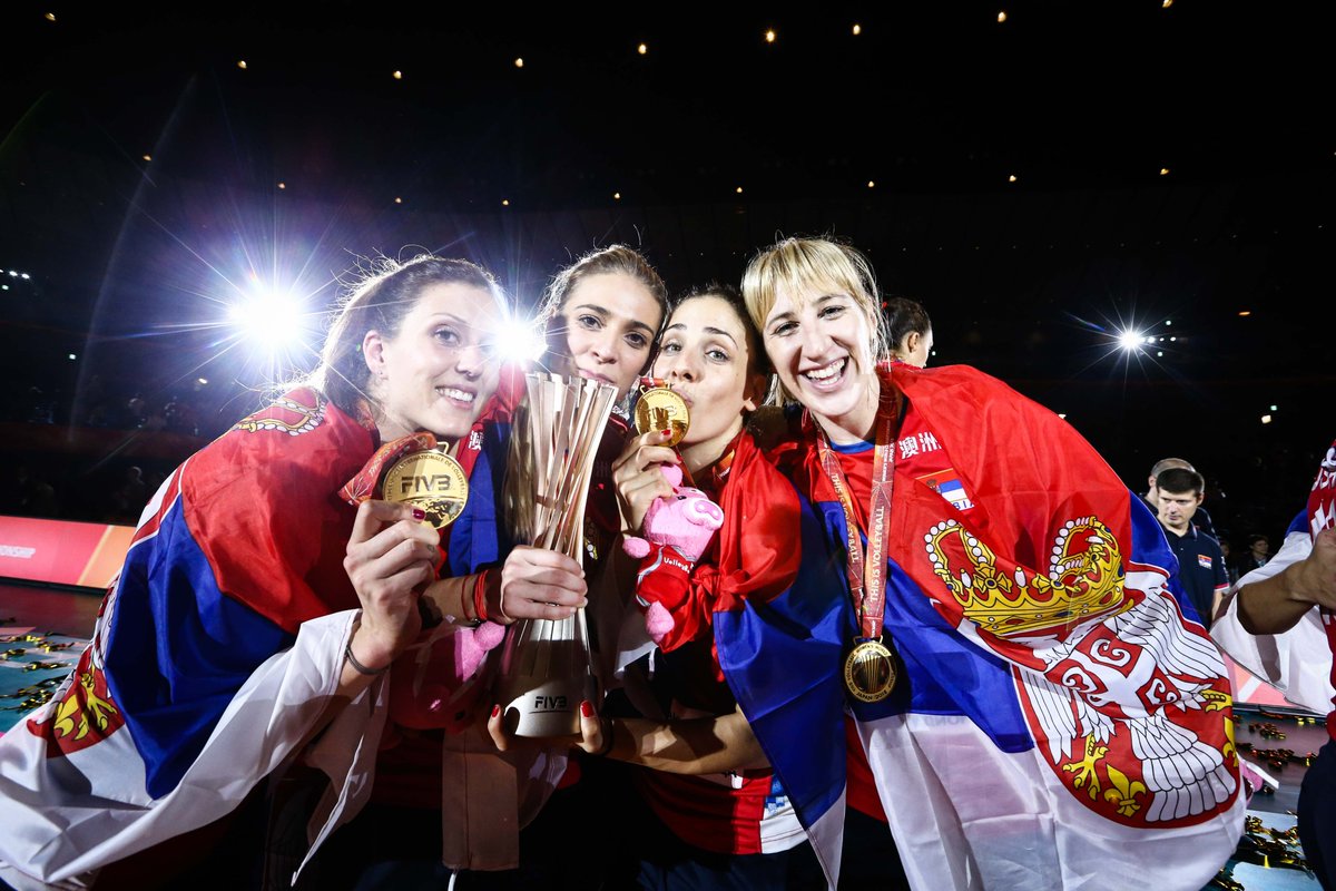volleyballworld's tweet photo. 🏆 PAST CHAMPIONS 🏆

Rewind to 2018 — the year Serbia 🇷🇸 made history with their first-ever Women’s World Championship crown! 👑

Led by a young star, opposite Tijana Bošković 💥, the Serbians powered through to the gold. Italy 🇮🇹 battled hard for silver, while China 🇨🇳 secured the bronze. 🌍🔥

Who will write the next chapter in 2025? The countdown is on — the World Championship begins August 22 in Thailand 🇹🇭! ⏳

📅 Check the schedule at https://t.co/IKKwW9fUy8

📺 Watch it all on VBTV: https://t.co/vrAnnE8IOL

🏐 #Volleyball #WWCH #Thailand2025