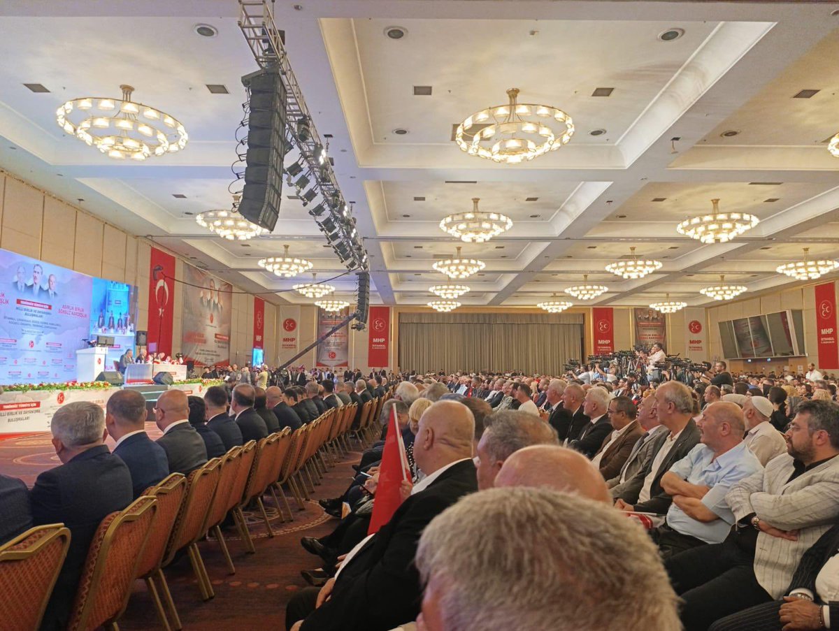 Uluslararası Doğu ve Güneydoğu Konfederasyonu BŞK Selim KORKMAZ Milliyetçi Hareket Partisi İstanbul’da düzenlenen Terörsüz Türkiye”programına MHP davetlisi olarak katıldılar
Bölgeyi temsil eden 25 ilin en büyük STK’ları ile birlikte Devletimizin her türlü 
Destek vermeye hazırız