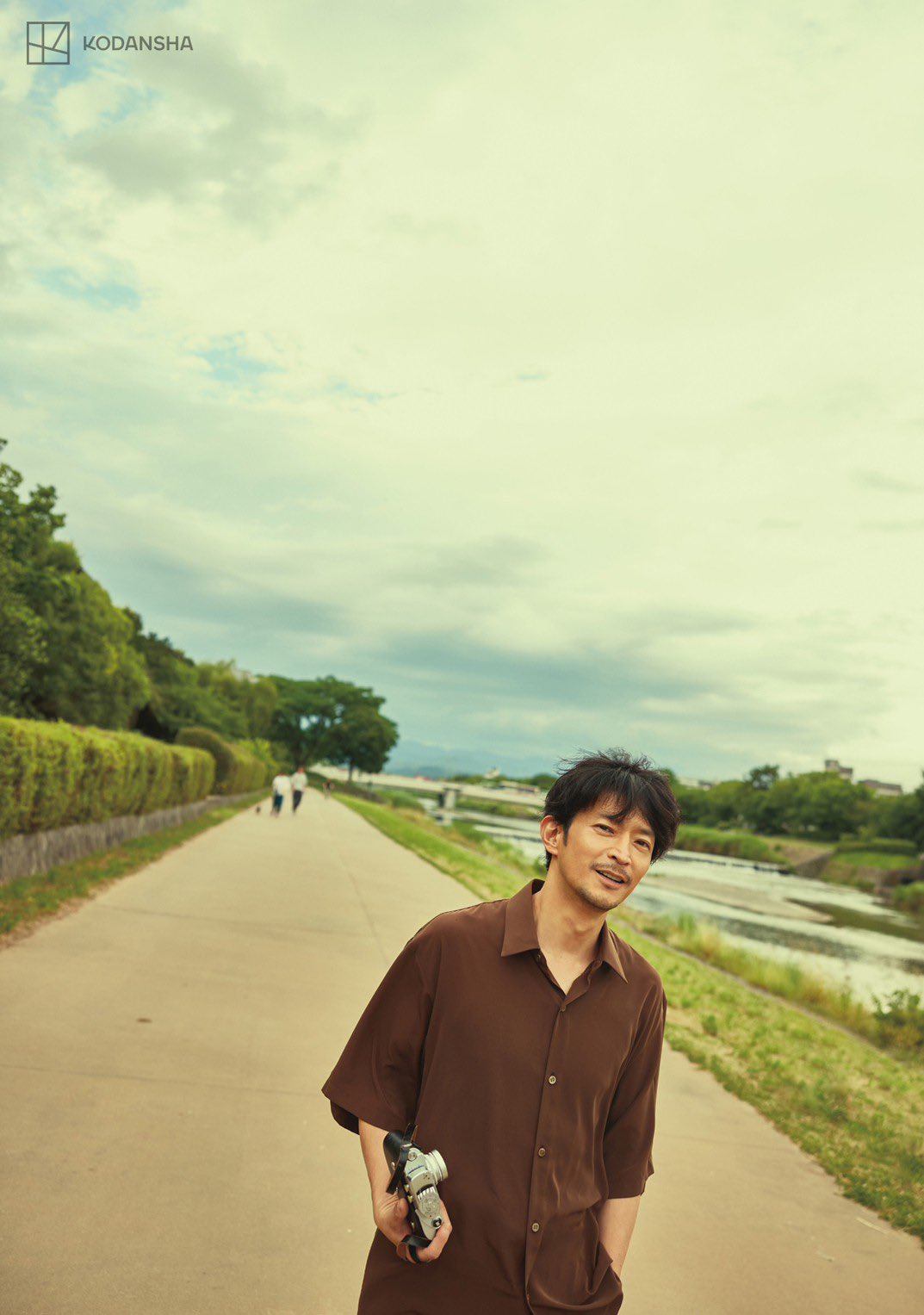 津田健次郎　ささやき　ポストカード　speaking ポスター 公式】津田健次郎写真集「ささやき」 on X: 