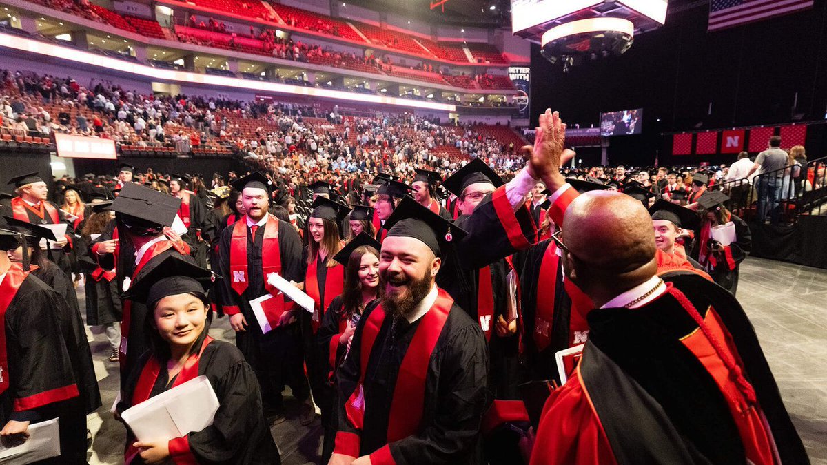 Congratulations to our students graduating today! 

Let curiosity move you onward!
#GoBigGrad 🎉