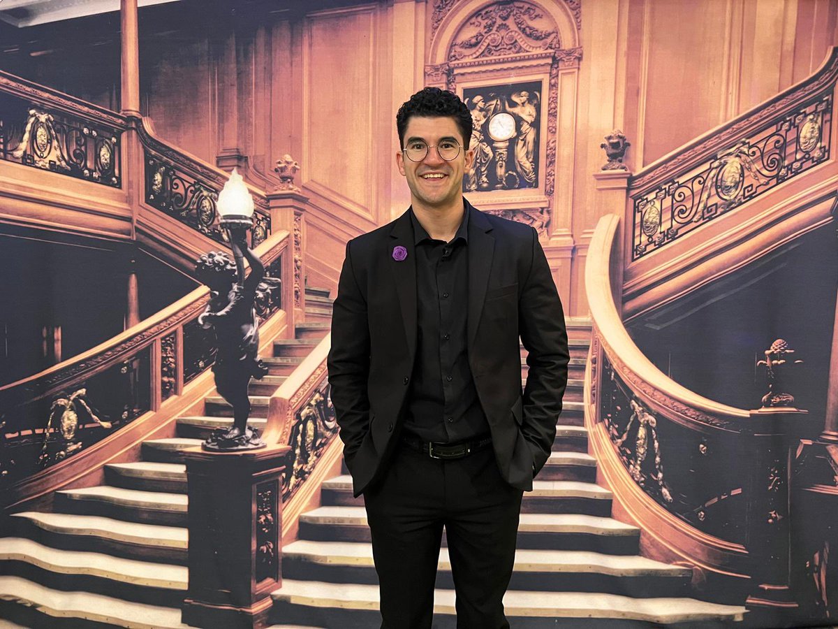 Wearing a suit, is never overdressed 🤵‍♂️