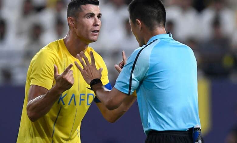 🚨🚨🚨🚨🚨🚨🚨🚨🚨 عاجل: 

يتجه الهلال للاستعانة بحكام أجانب لجميع مباريات الهلال هذا الموسم.

<a href="/ahmad2man/">أحمد العجلان</a>