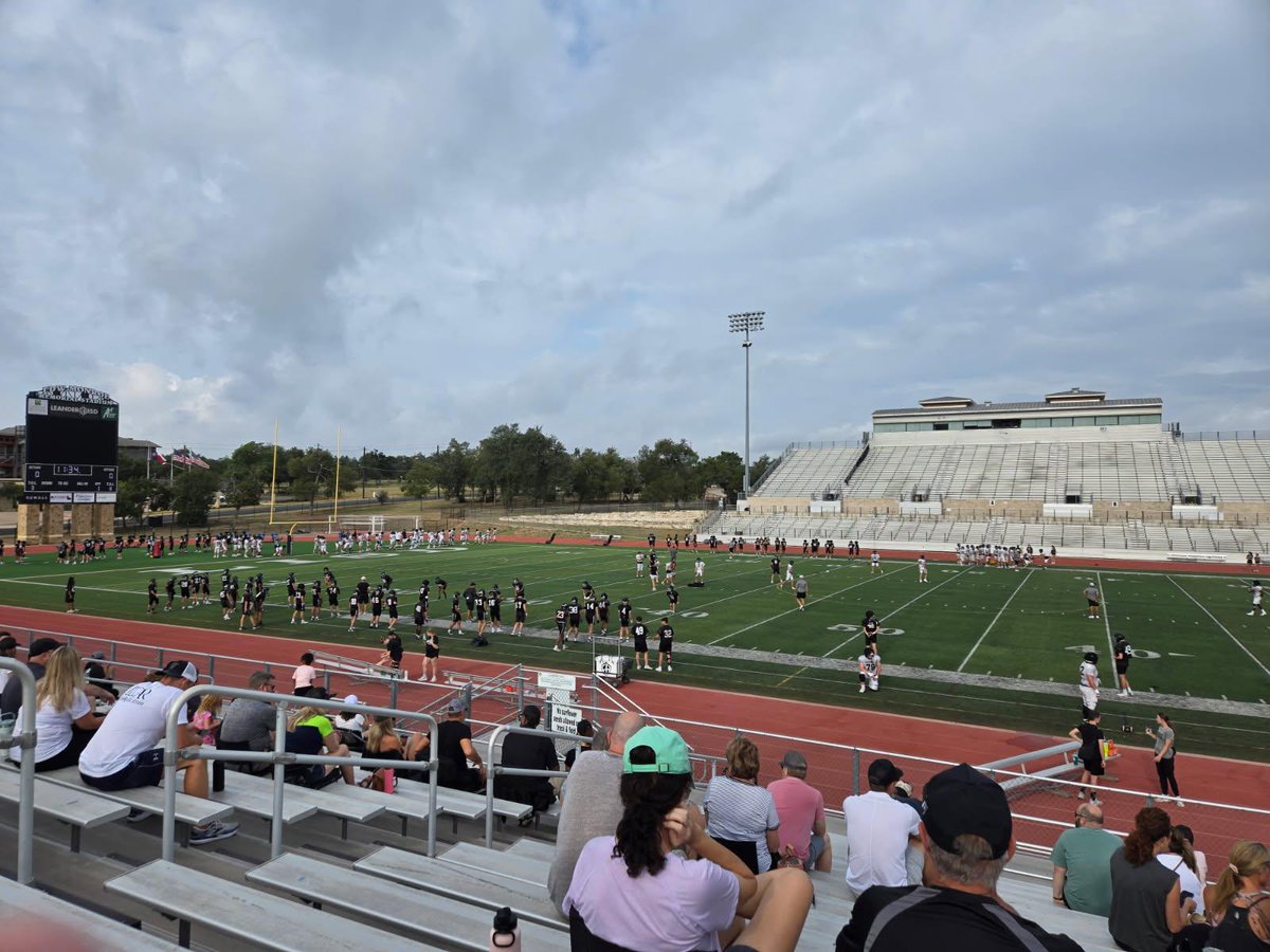 RadDadATX's tweet photo. Feels like Football!!
@VHSFootball scrimmage Saturday
#ViperStrike π π
#More https://t.co/ynly4iWDv8