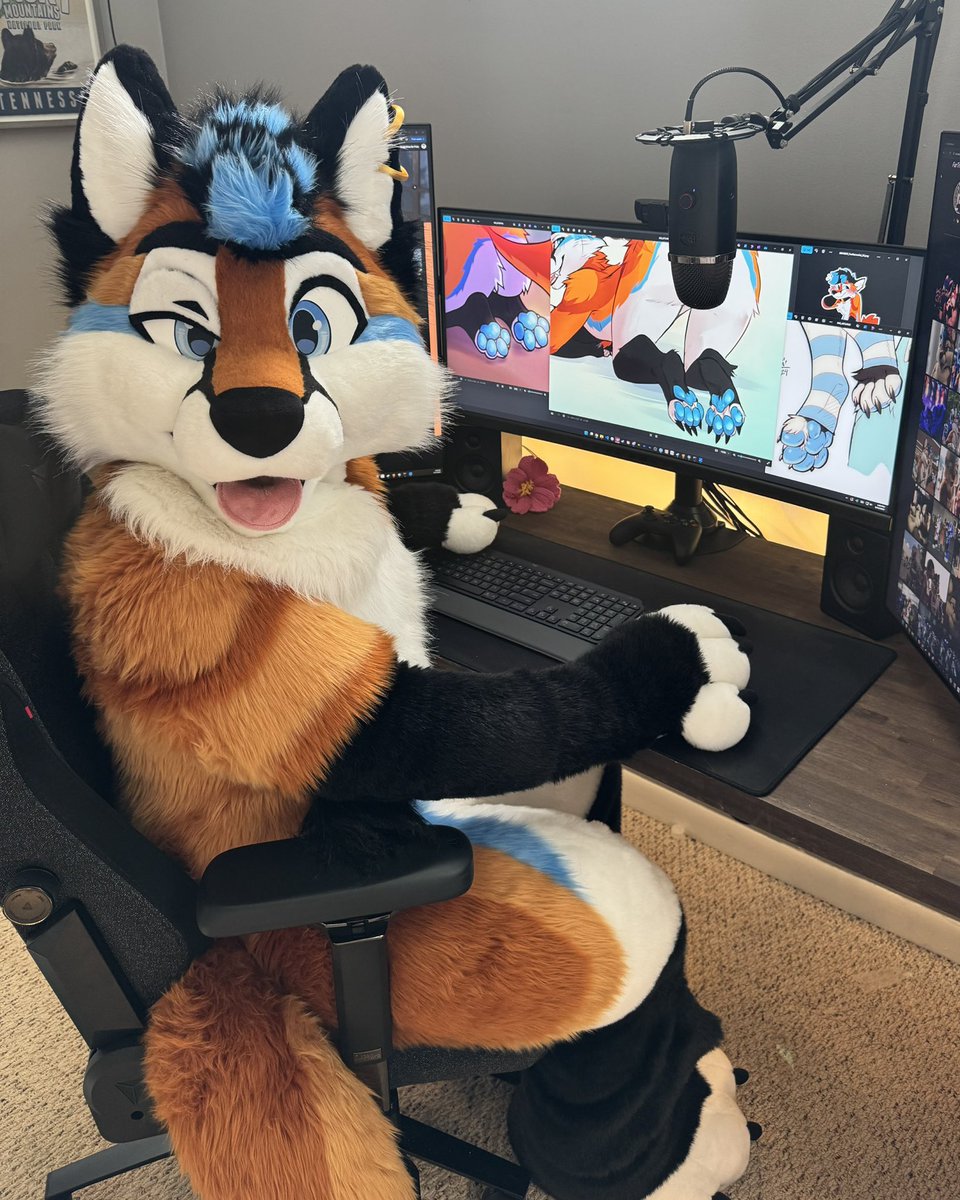 Ari 🦊 🔜 FWA (@foxnamedari) on Twitter photo 