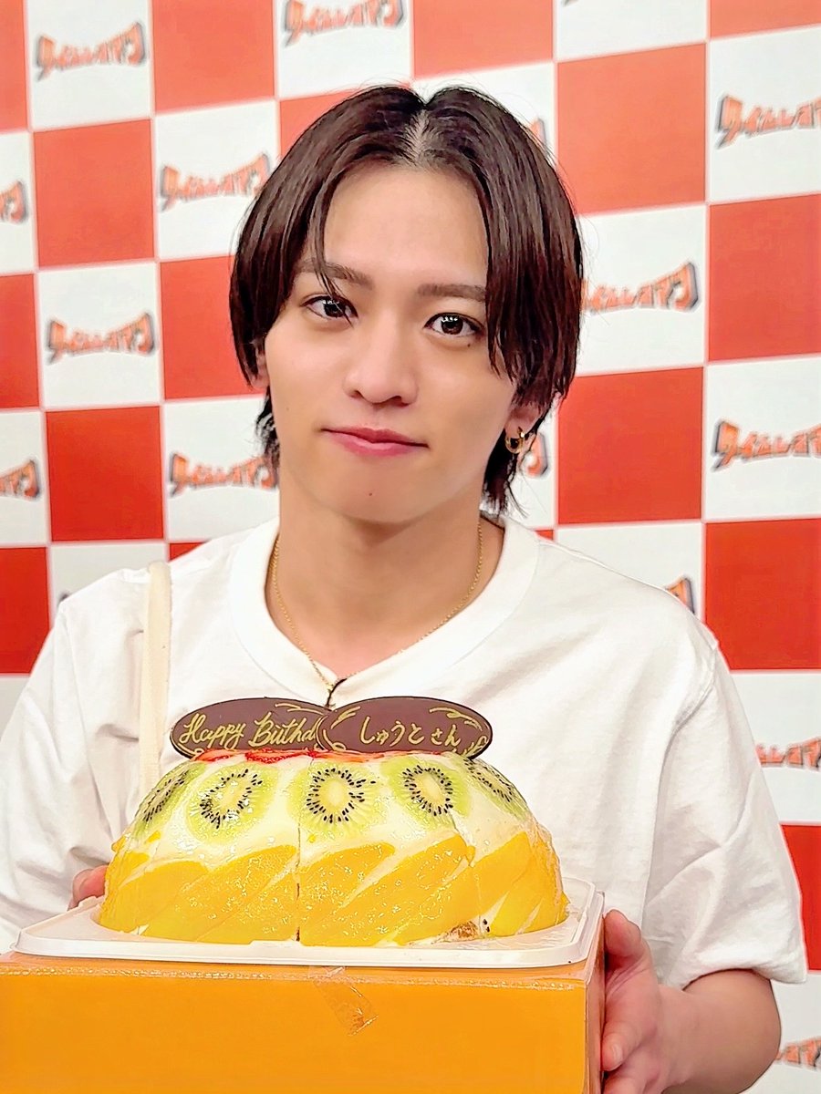 ✨🍰HAPPY BIRTHDAY!!💐✨

本日8月17日は、
周杜くんのお誕生日！！
おめでとうございます！🎂🎁

そんな周杜くんの素敵なシーンが
盛りだくさんのタイムレスマンは、
8月19日(火) 24時15分から！😼🌼

来週もお見逃しなく！！💨

#猪俣周杜 #タイムレスマン
