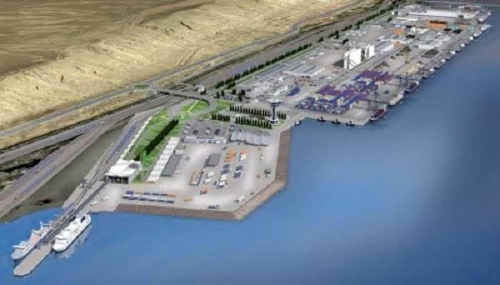 The Gelegele controversy.

The ironic thing about the Ijaw’s claim to Gelegele ownership,  is that over a century and a quarter ago, their grandparents who were active collaborators with the British invasion forces that sacked the Benin Empire in 1897, fed information to the