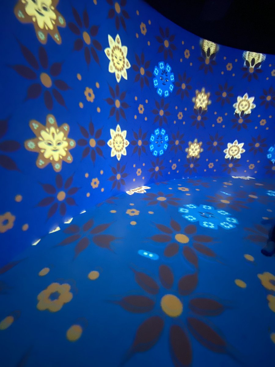 tabicchi's tweet image. マレーシア
トルクメン
ペルー（食事のみ）
イギリス（ドリンクのみ）
トルクメニスタン
三菱未来館
インドネシア
インド

1日でいいやと思ってたけど
楽しすぎてもっと時間かけて行きたいと思った