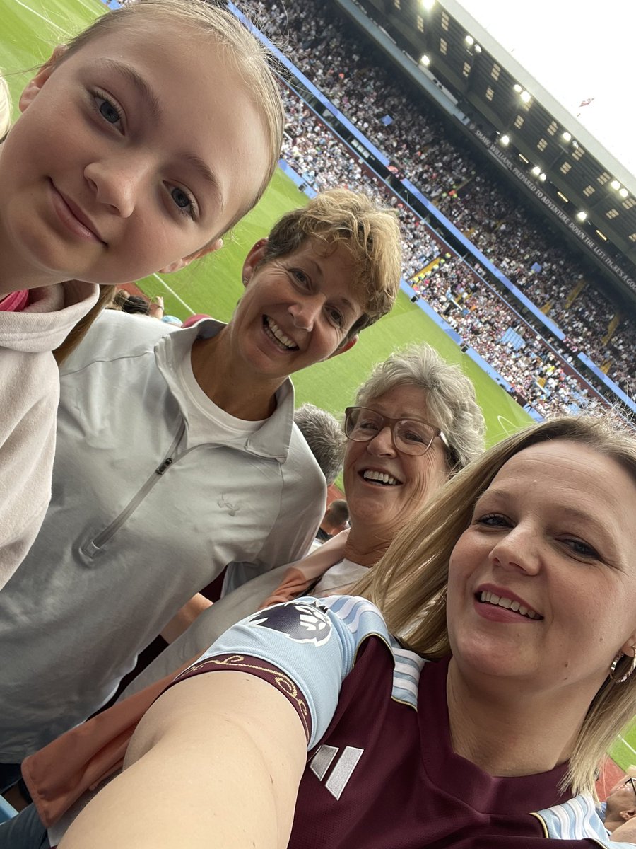 It was good to be back and a point is ok i suppose playing with a man down for half hour cor be to down hearted! On to the next! 💜💙 #avfc #utv #vtid #lovemyclub