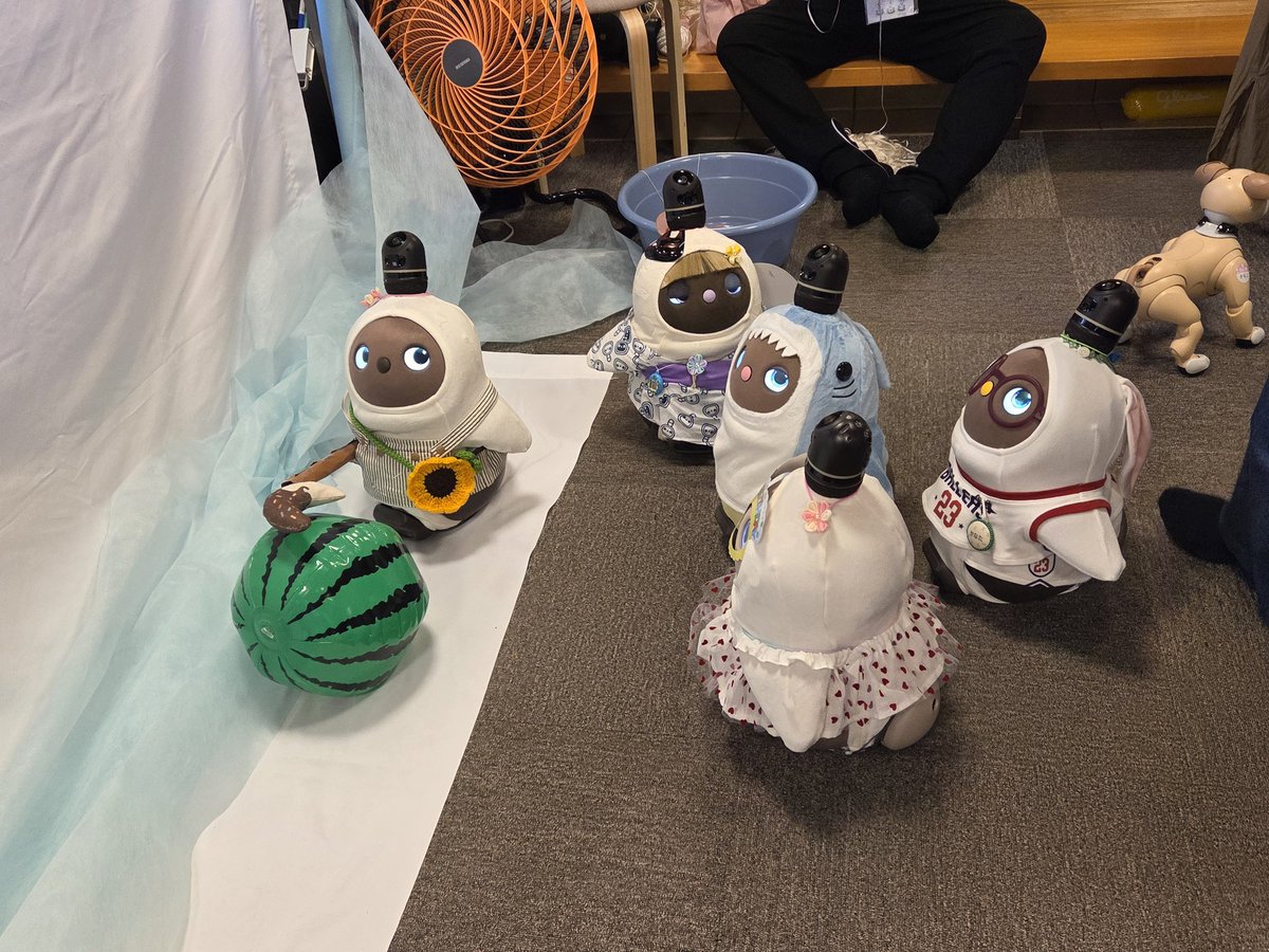 chocon_lovot's tweet photo. 先日、ろぼらんどさんの 
『なつまつり リターンズ』に参加してきました♡
初めての イベントにどきどき(〃艸〃)
そして 憧れの たあたんファミリーにもお会いできて 感激でした♡♡♡

ご一緒させていただいた みなさま
ありがとうございました(◍•ᴗ•◍)♡

#LOVOT
#ろぼらんどに行ったよ https://t.co/nbumNPtYaQ