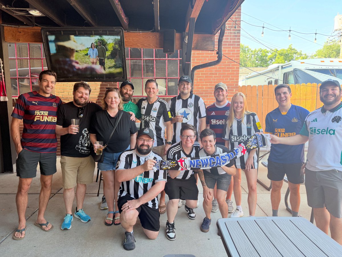 ToonArmyStLouis's tweet photo. Good turn out for a 630am ko!  Good point away from home.  Need that striker though. https://t.co/G4fqaN5kmE